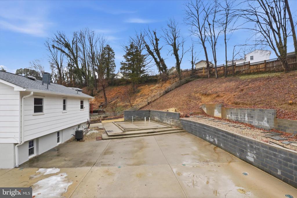 14702 BLAIR COURT