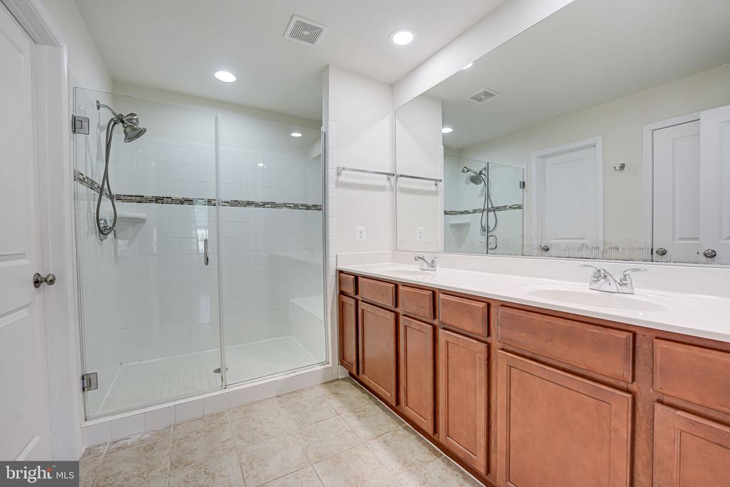 205 ALMOND DR