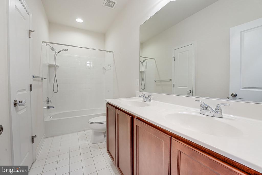 205 ALMOND DR