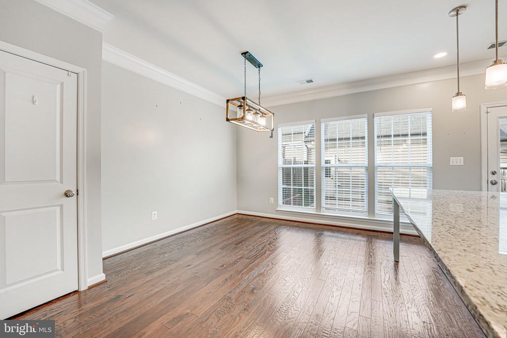 205 ALMOND DR