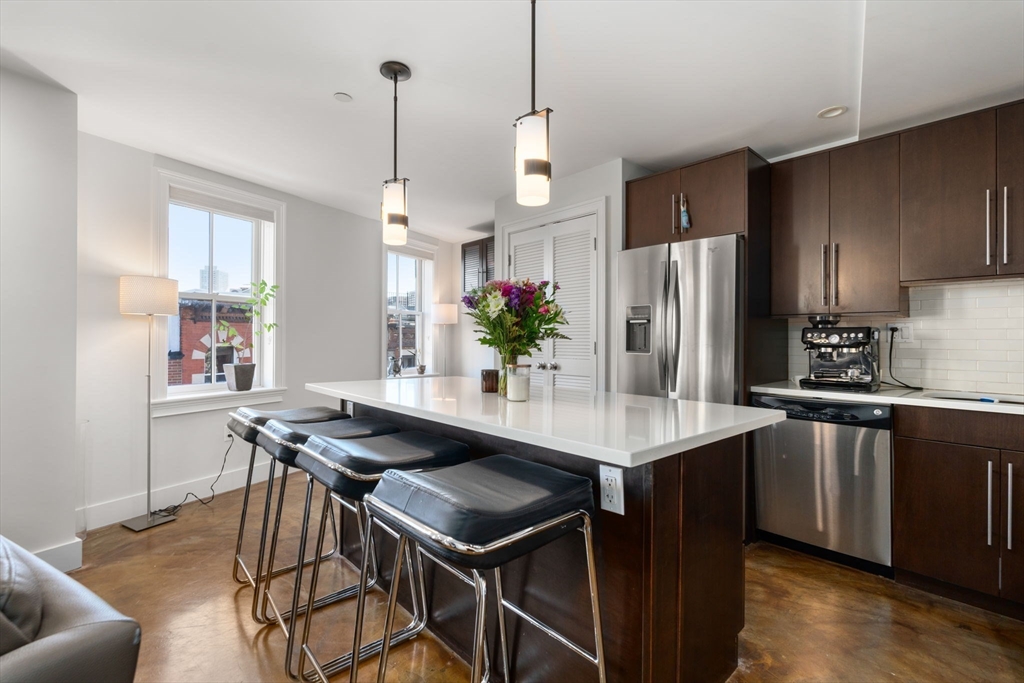 64-66 Salem St Unit: PH1