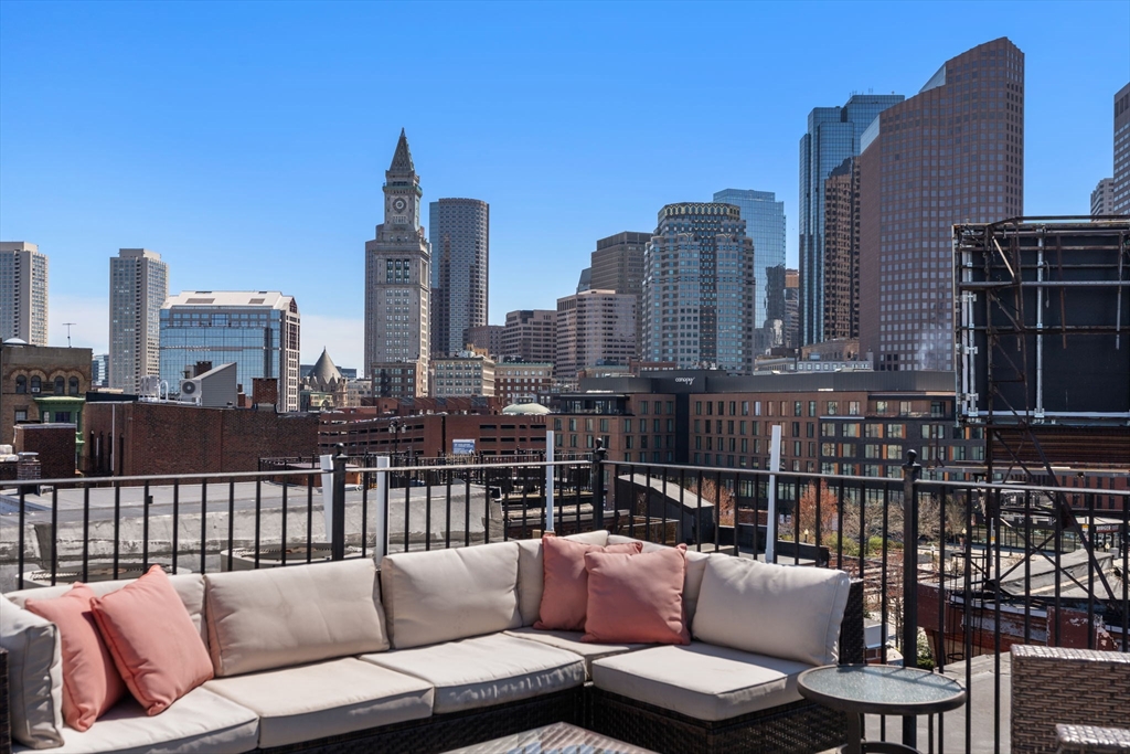 64-66 Salem St Unit: PH1