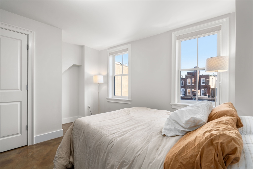 64-66 Salem St Unit: PH1