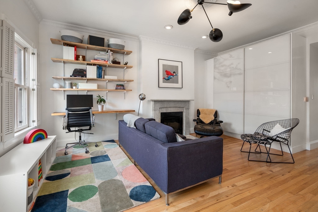 453 Massachusetts Ave # 4