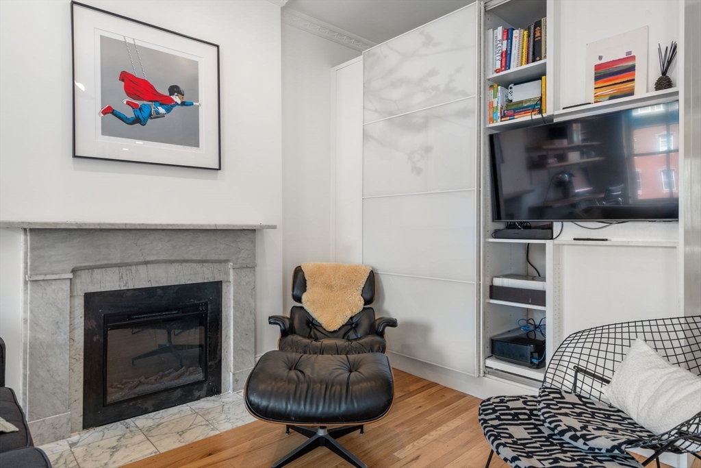 453 Massachusetts Ave # 4
