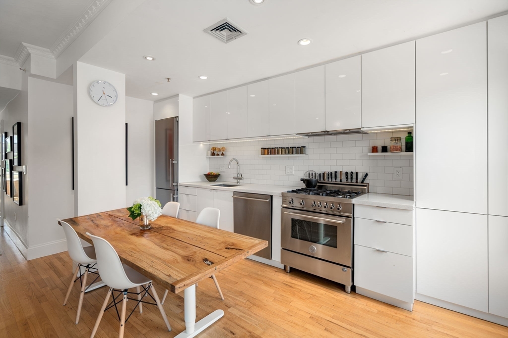 453 Massachusetts Ave # 4