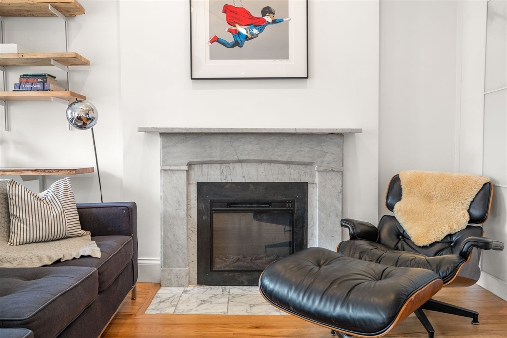 453 Massachusetts Ave # 4