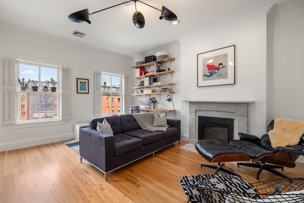 453 Massachusetts Ave # 4
