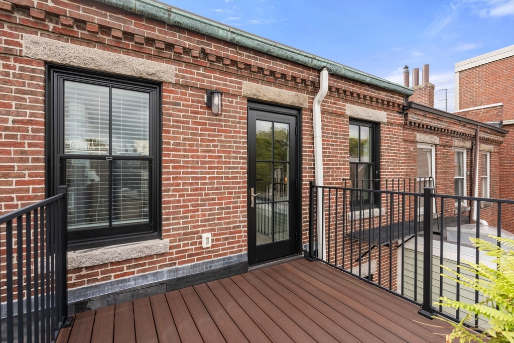 36 Winthrop Street