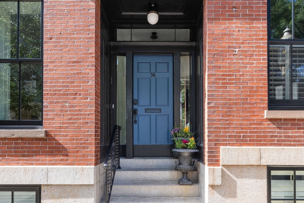 36 Winthrop Street