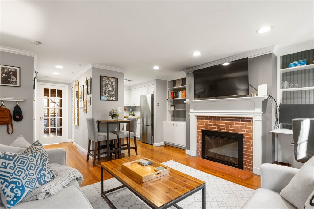 3 Devens St # 1