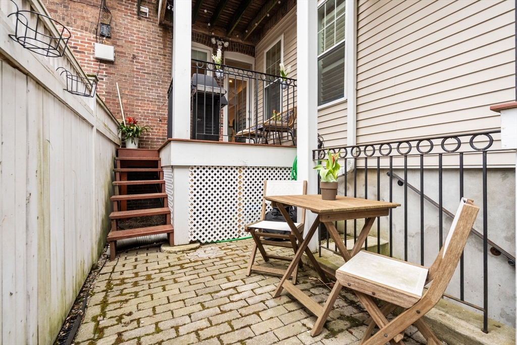 34 Mystic St # 1
