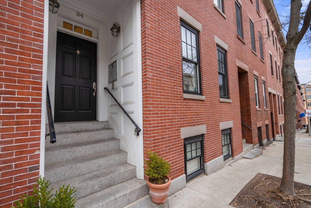 34 Mystic St # 1