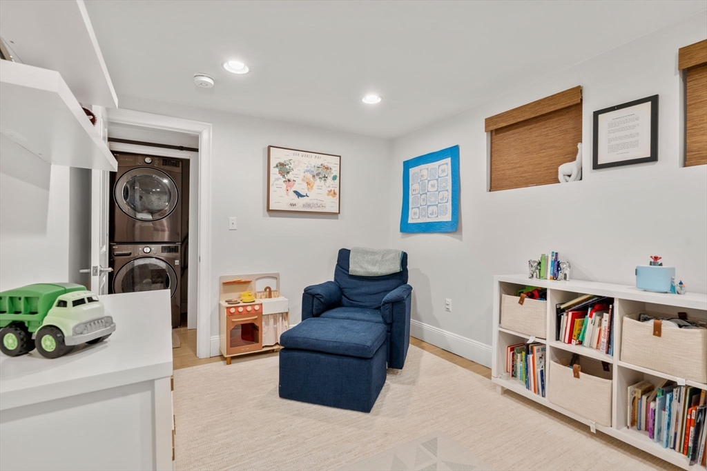 34 Mystic St # 1