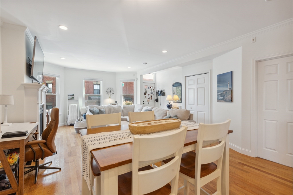 6 N Mead St # 1