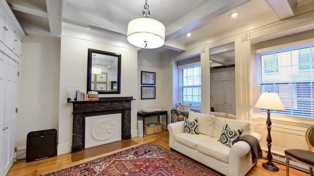 9 Temple St # 1