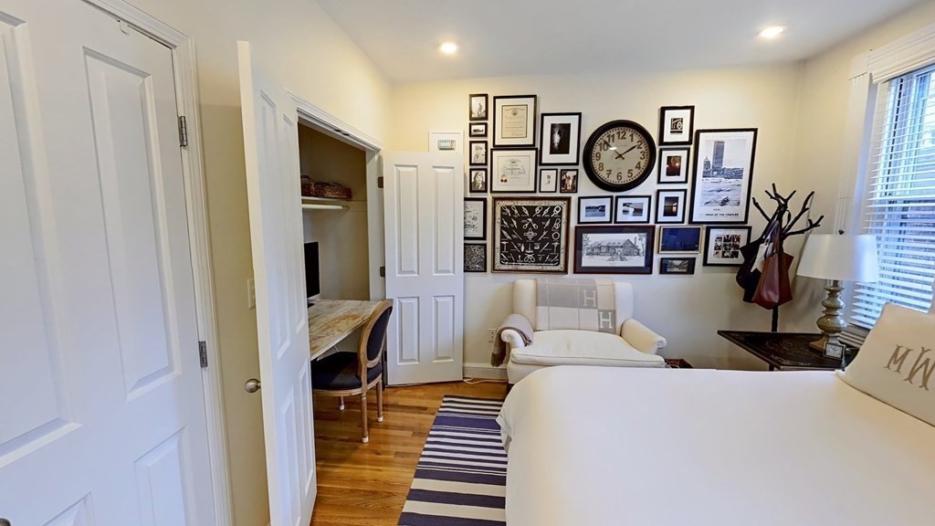 9 Temple St # 1