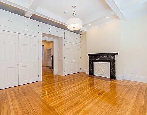 9 Temple St # 1