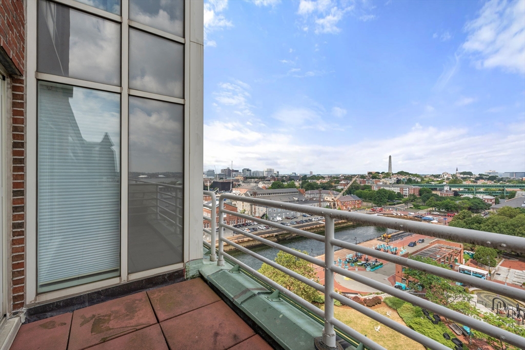 197 8th St Unit: PH230