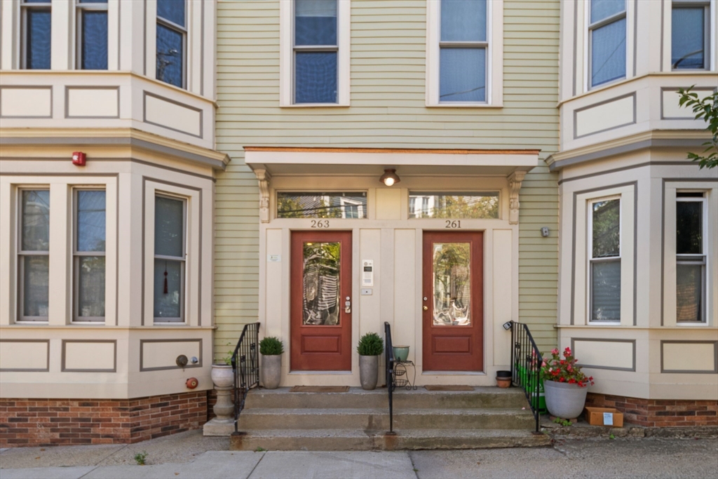 263 Webster St # 2
