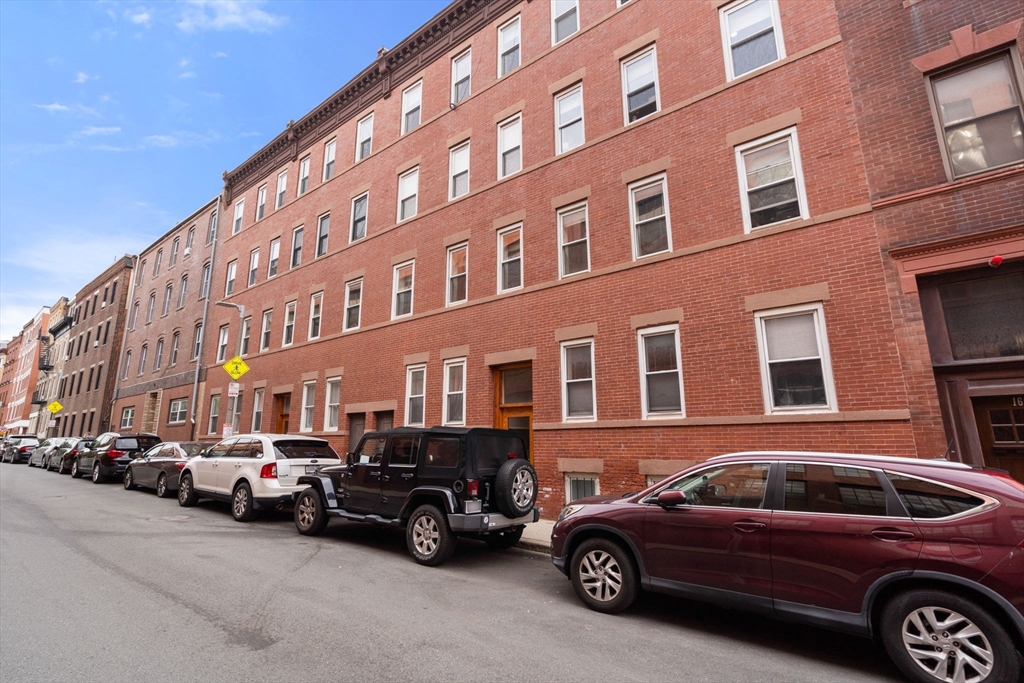 156 Prince St # 11