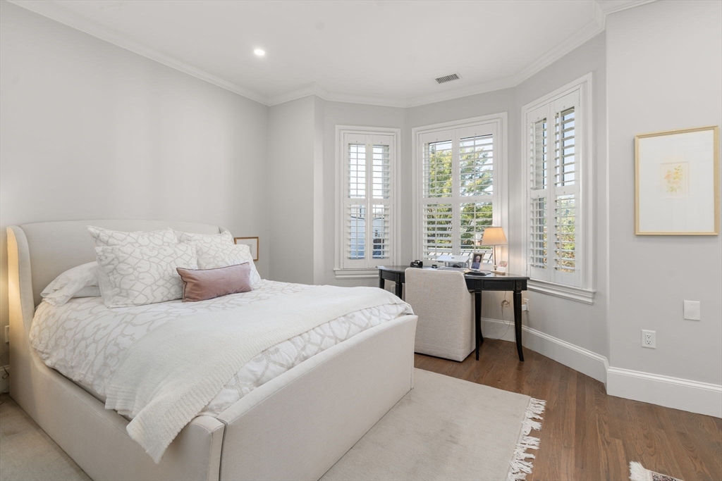 21 Prospect St # 3
