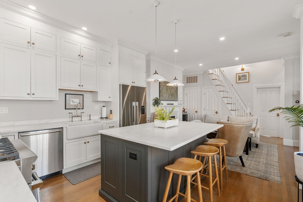 21 Prospect St # 3