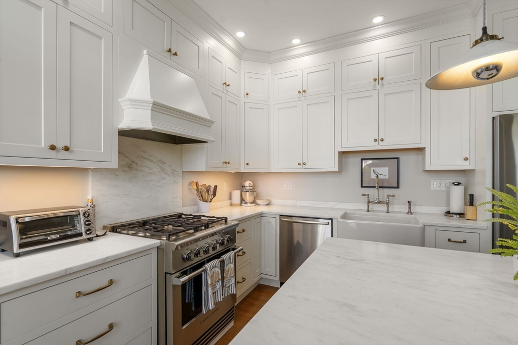 21 Prospect St # 3