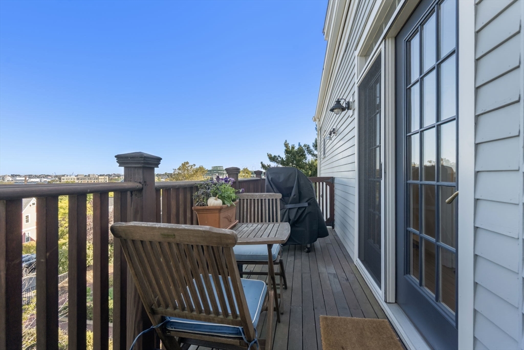 21 Prospect St # 3