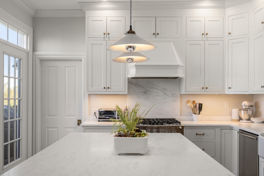 21 Prospect St # 3