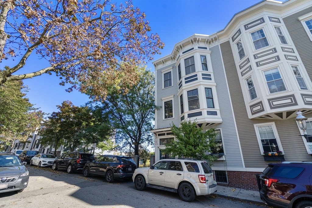 21 Prospect St # 3
