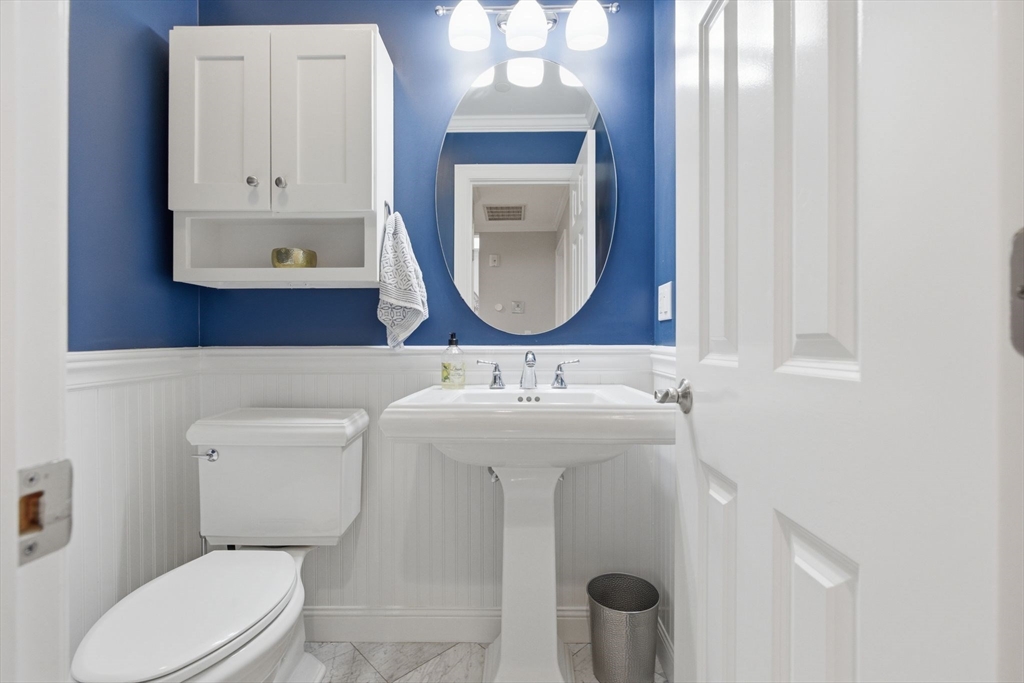 362 Bunker Hill St # 3