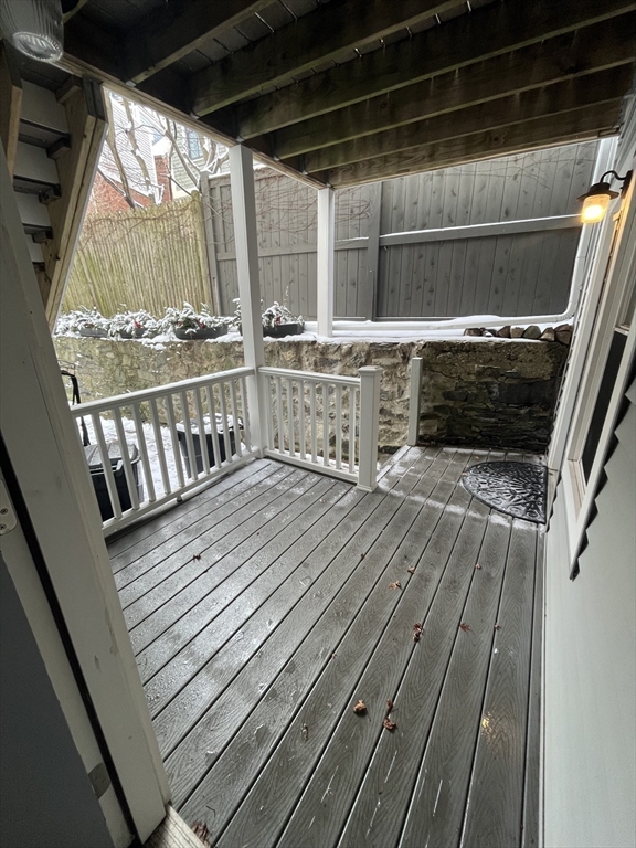 2 1/2 Mount Vernon Street # B