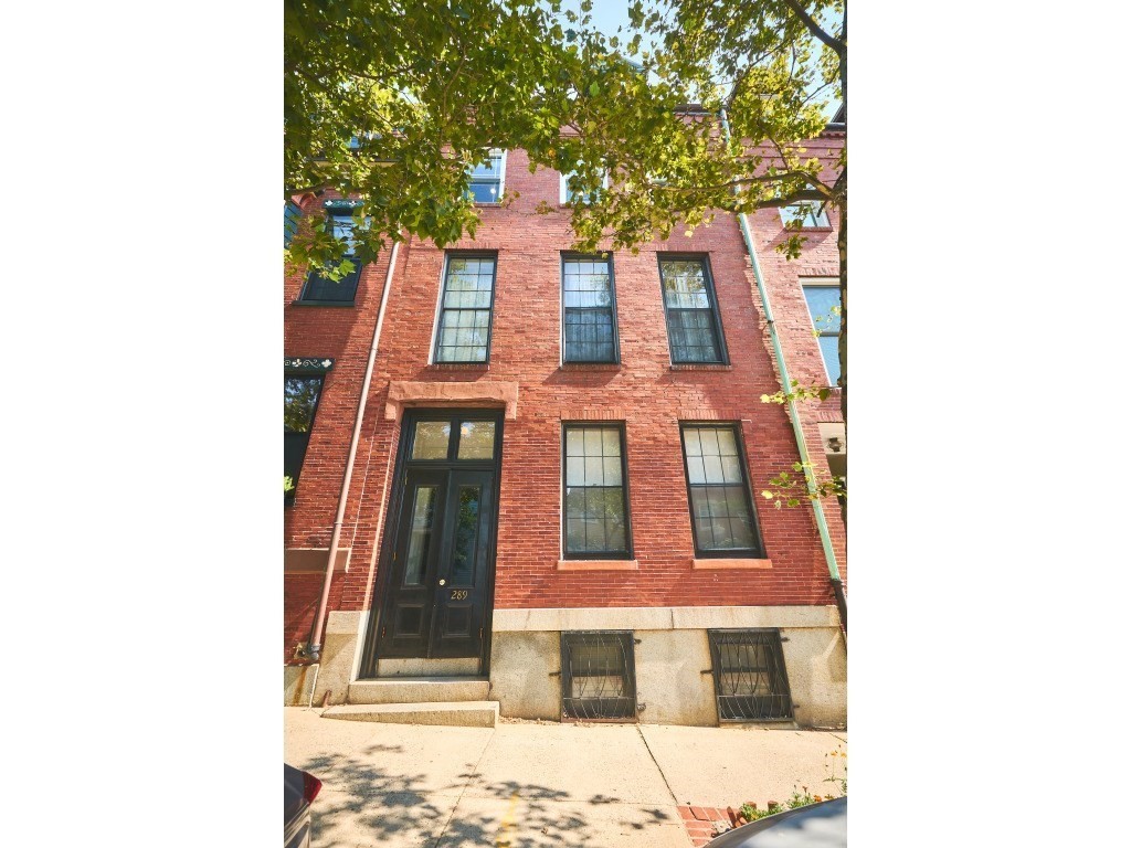 289 Bunker Hill St # 3