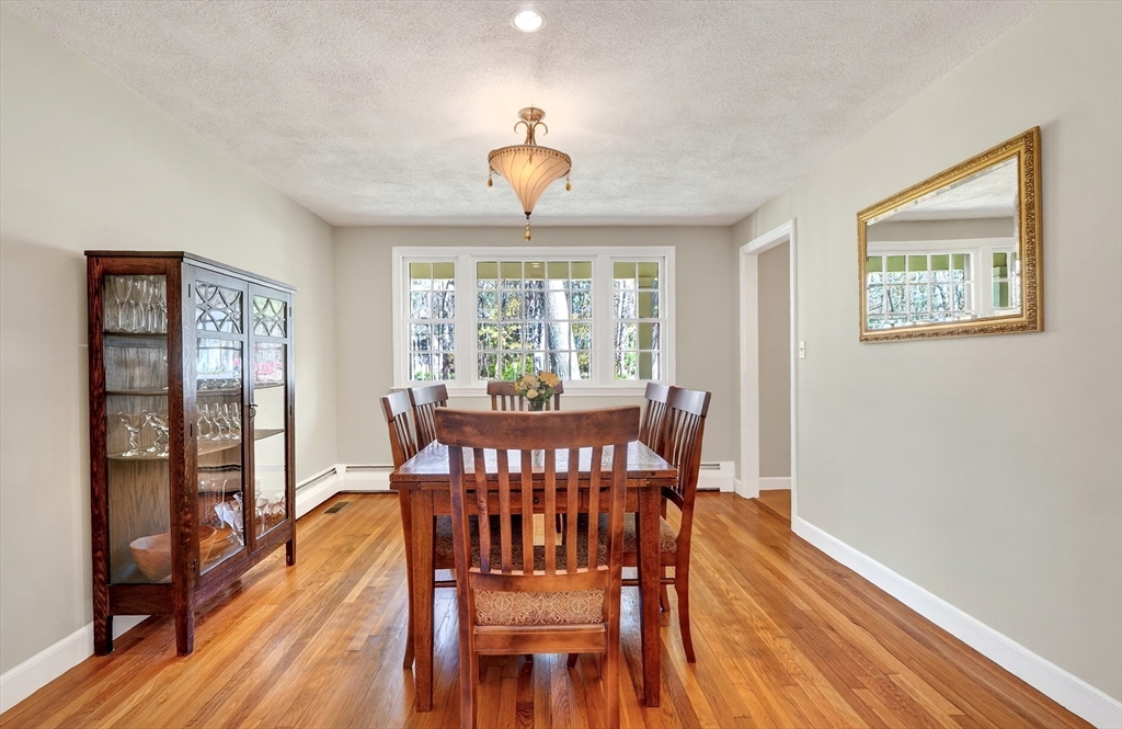 14 Beverly Rd