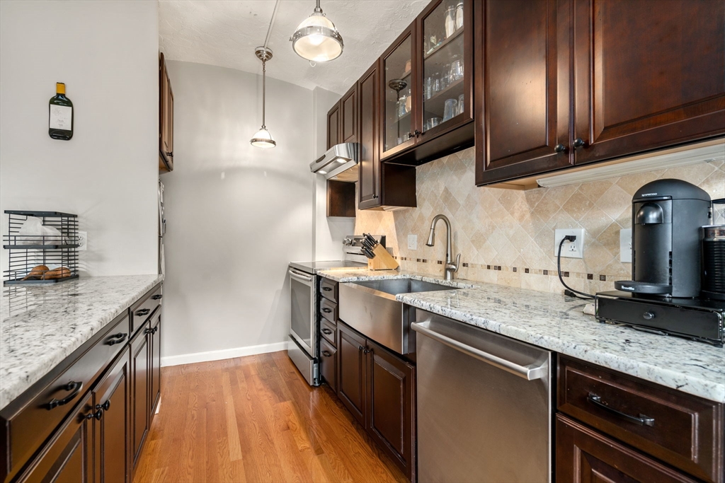 9-15 Battery St # 7