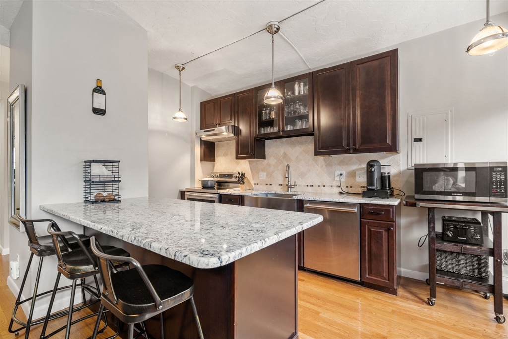 9-15 Battery St # 7