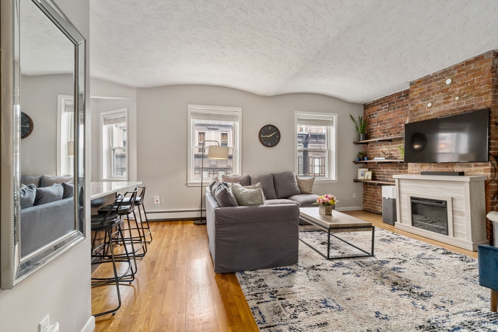 9-15 Battery St # 7