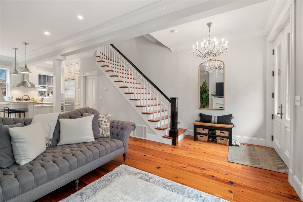 15 Lawnwood Place