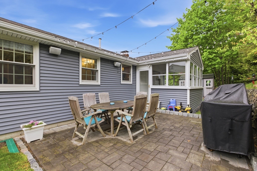 66 Phillips Cir