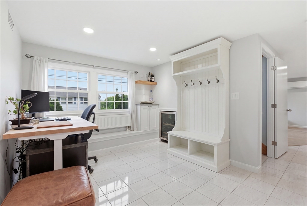 66 Phillips Cir
