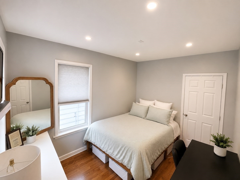 150 L St # 2