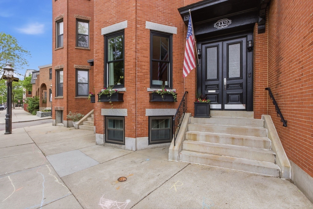419 Main Street