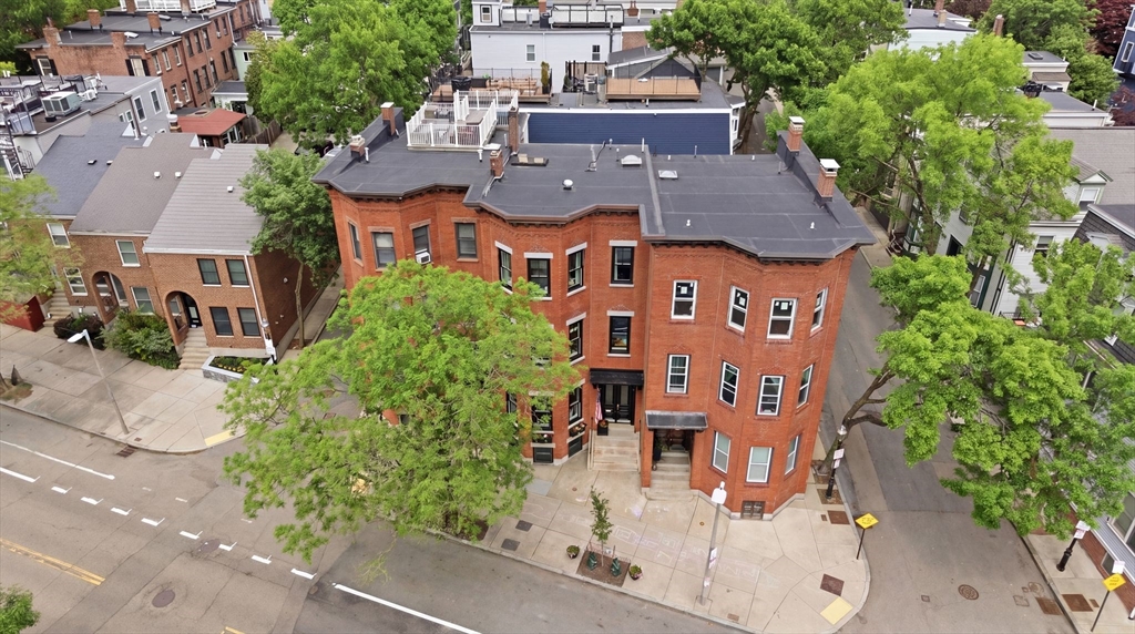 419 Main Street