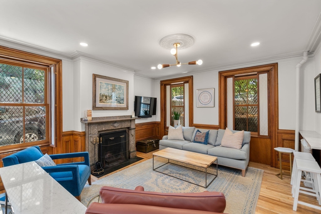 22 Monument Square # 1