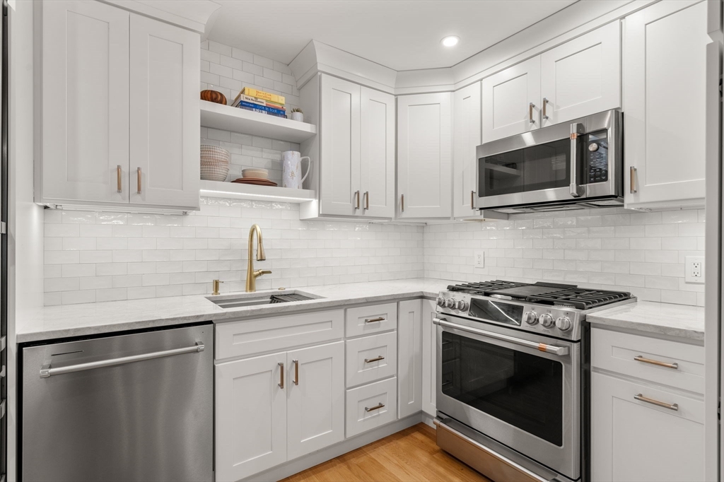 22 Monument Square # 1