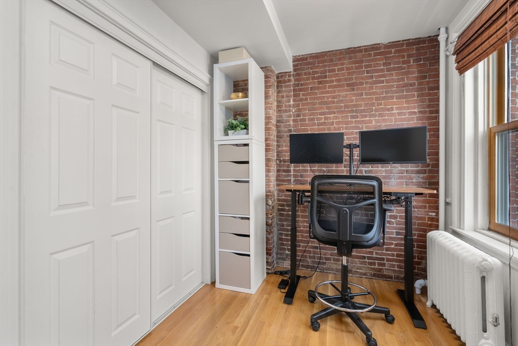 22 Monument Square # 1