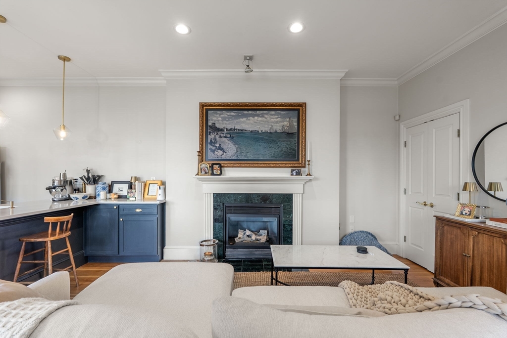 21 Prospect St # 1
