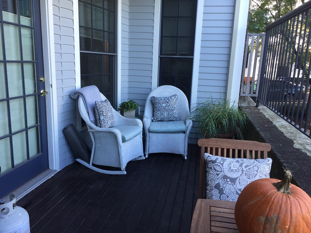 21 Prospect St # 1