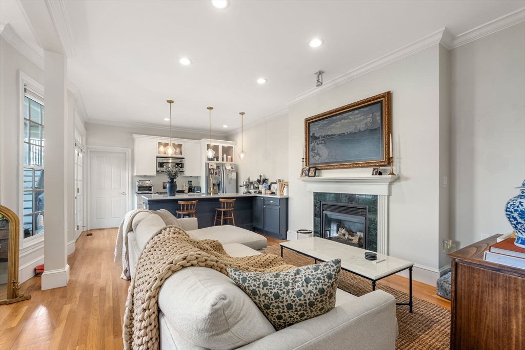 21 Prospect St # 1